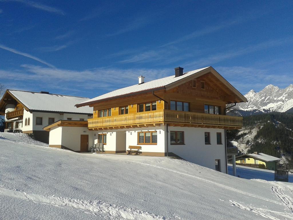 Ferienhaus U. Appartement Knauss Schladming Bagian luar foto